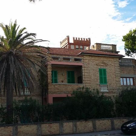 Appartamento Esmeralda Tortoreto Kültér fotó