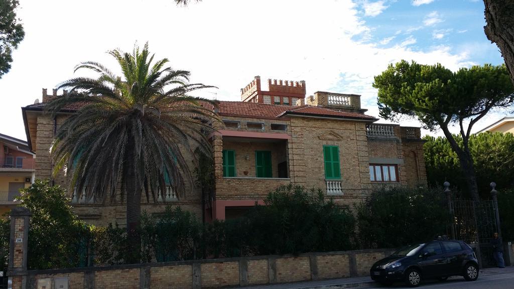 Appartamento Esmeralda Tortoreto Kültér fotó